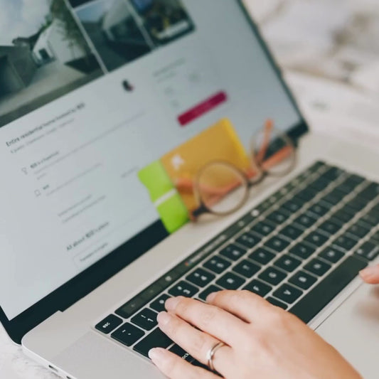 Shopify + Social Growth Kit – UAE